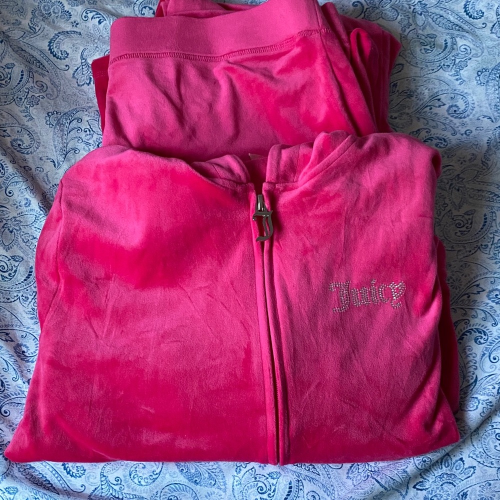 Juicy Couture Fuchsia Velour Hoodie Set